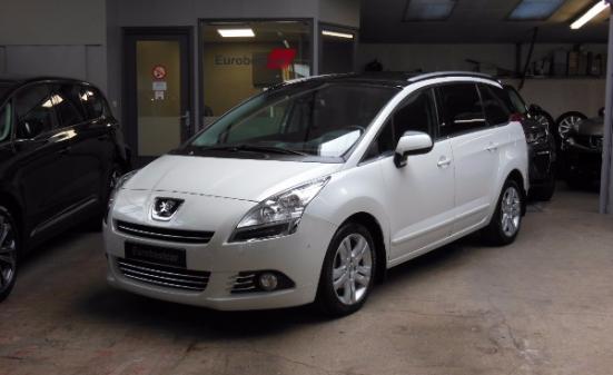 PEUGEOT 5008 1.6 HDI 115CH ALLURE
