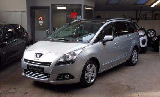 PEUGEOT 5008 1.6 HDI 115 FAP ALLURE 7PL