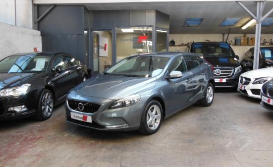 VOLVO V40 D2 120CH MOMENTUM BUSINESS GEARTRONIC
