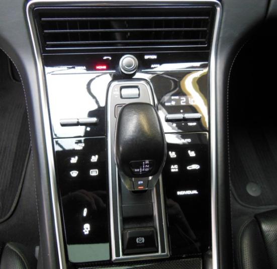 PORSCHE PANAMERA SPORT TURISMO 3.0 V6 462CH HYBRIDE 4