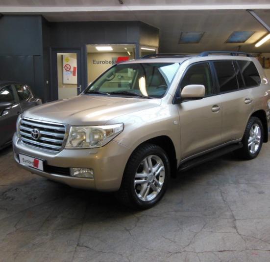 TOYOTA LAND CRUISER SW 4.5 V8 D-4D 286CH FAP LOUNGE PACK 7 PLACES