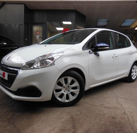PEUGEOT 208 1.2 PURETECH 68CH  LIKE 5P