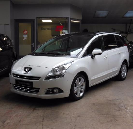 PEUGEOT 5008 1.6 HDI 115CH ALLURE